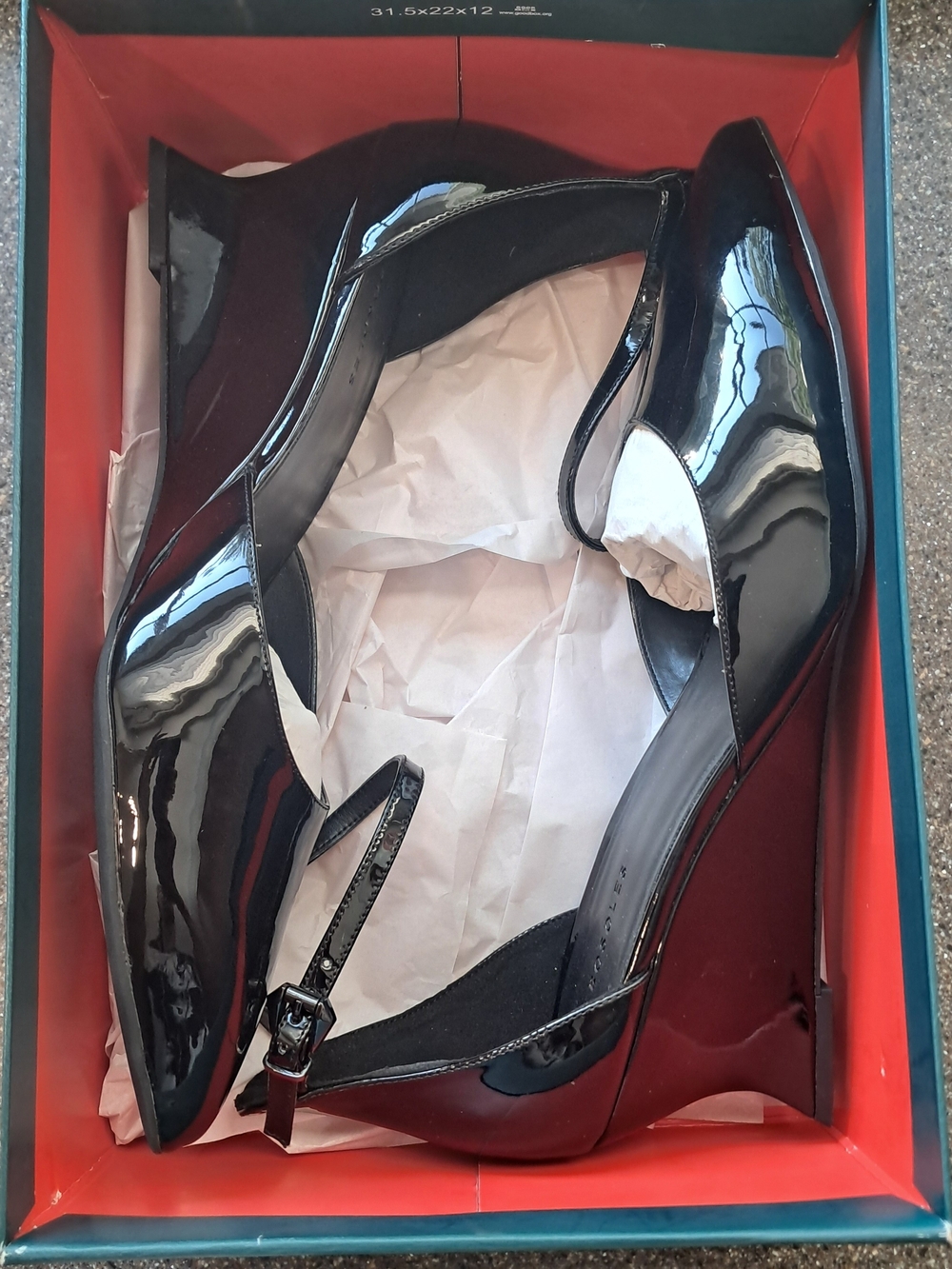 Black Aerosoles Patent Leather Women's Wedge Heel- NWB - Size 12